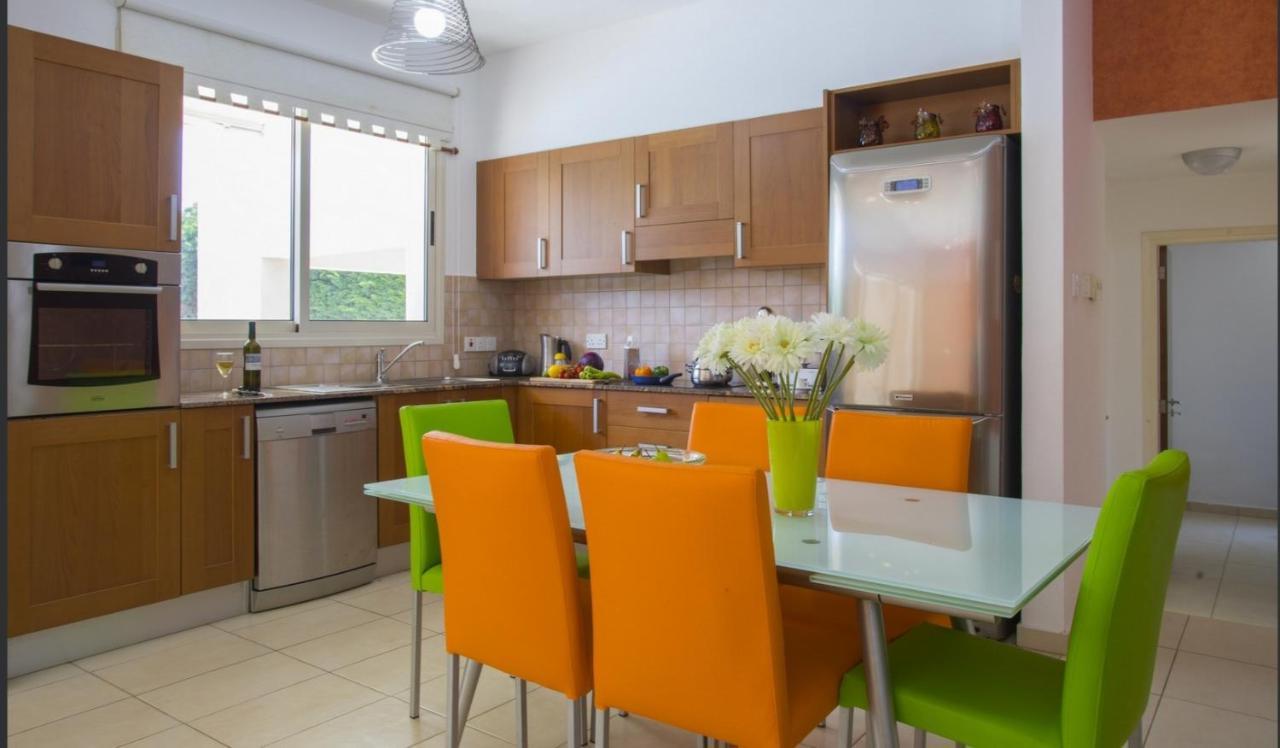 Soothing Sunset Villa With Private Pool, 200M From The Beach Перволия Екстериор снимка